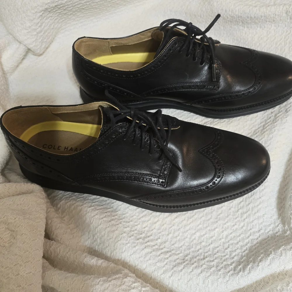 Cole Haan Black Leather Oxfords